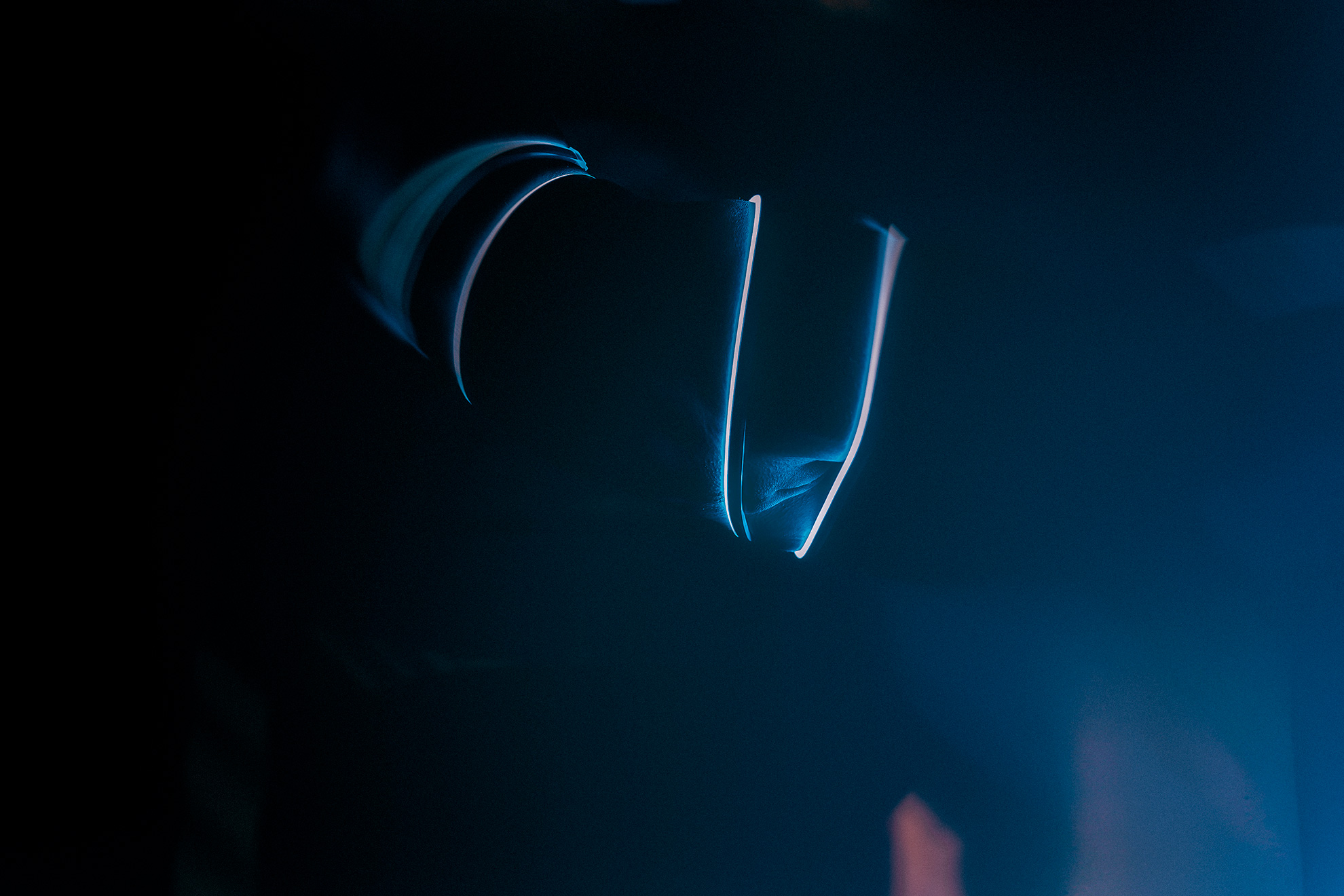 nude blue light led artistique projet 2022